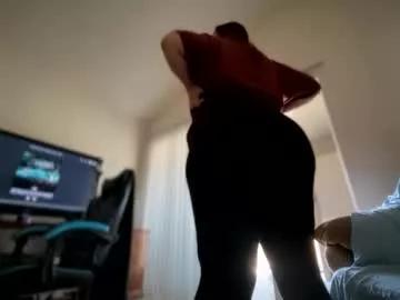 Freechat bigoltittycomittee on Chaturbate