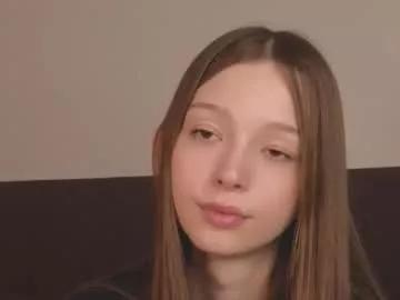 Freechat cherrymira on Chaturbate