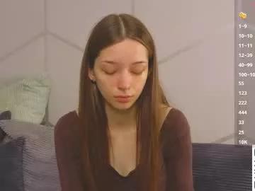 Freechat cherrymira on Chaturbate