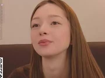 Freechat cherrymira on Chaturbate