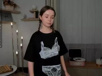 Freechat darklycurious on Chaturbate