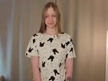 Freechat dollyburruss on Chaturbate