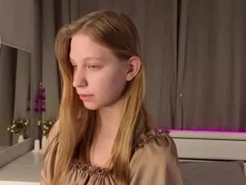 Freechat dollyburruss on Chaturbate