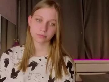 Freechat dollyburruss on Chaturbate