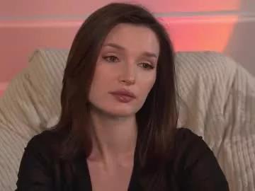 e_vvv_a on Chaturbate 
