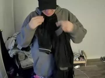 Freechat edgeofinsanity13 on Chaturbate