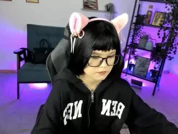 Freechat elainebeness on Chaturbate