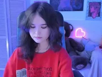 Freechat elainebeness on Chaturbate