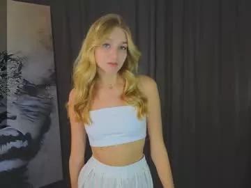 emilyhewell on Chaturbate 