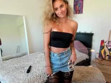 Freechat emmagracee on Chaturbate