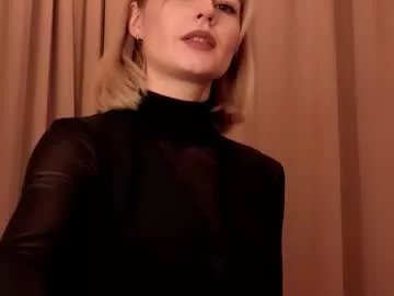 Freechat gwenkevwitch on Chaturbate