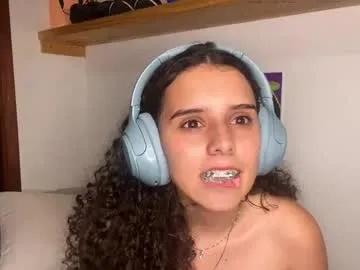 joanmegna — Goal: i will dance to you | My name is Emily, I am here the first day :) #new #shy #18 #skinny #cute  [141 tokens remaining]