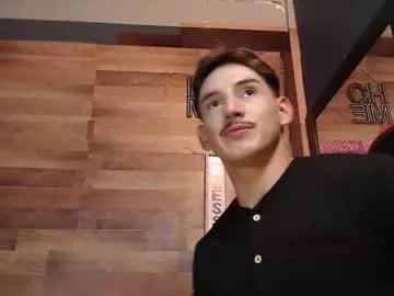 Freechat jonathancast08 on Chaturbate