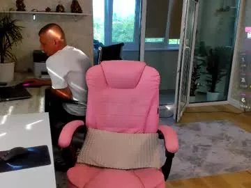 Freechat karinadeniss on Chaturbate