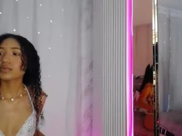 Freechat kiara_zahiri_ on Chaturbate