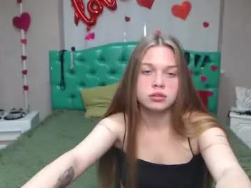 Freechat larapika on Chaturbate