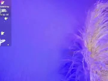 liiamluna on Chaturbate 