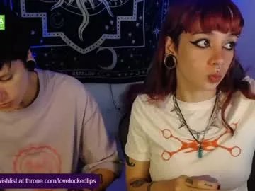 Freechat lovelockedlips on Chaturbate