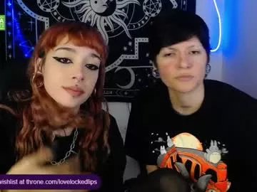 Freechat lovelockedlips on Chaturbate
