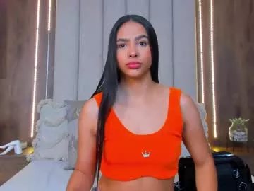 Freechat lucysalvatore on Chaturbate