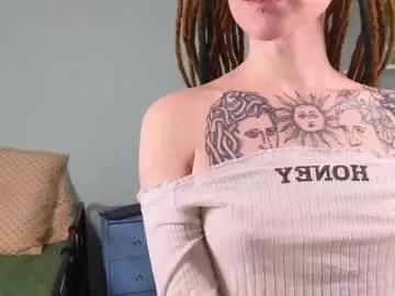 madalynchaco on Chaturbate