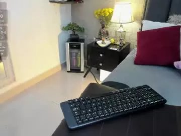 Freechat mariana_c on Chaturbate