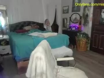 Private miss_trixie on Chaturbate