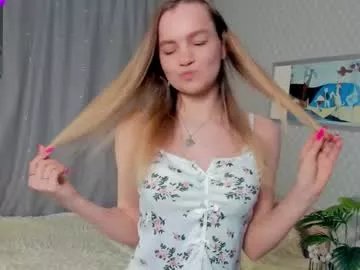 Freechat moon_puzzles on Chaturbate