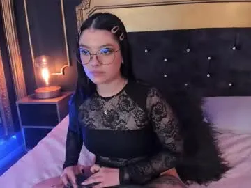 ninalustt on Chaturbate