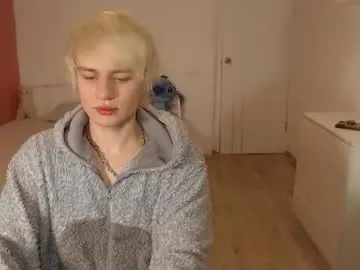 oliver_sweet_ — GOAL: cum cum cum [2400 tokens remaining] Welcome to my room! #21 #teen #young #smoke #twink