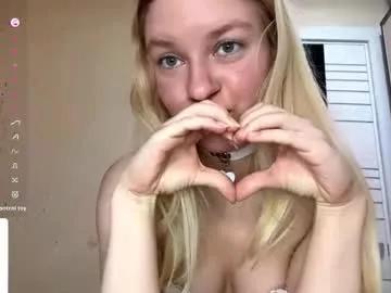 Freechat peggymeggy on Chaturbate