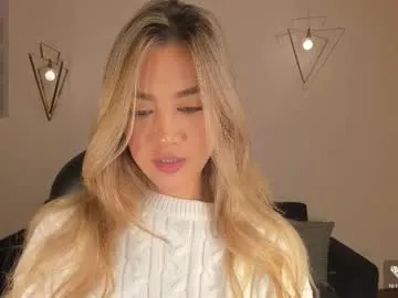 rebeccahudson_ —  I want to Fuck and Moan your name, come on  - Multi-Goal :  Suck Fingers + Play Nipples #feet #blonde #smalltits #young #heels