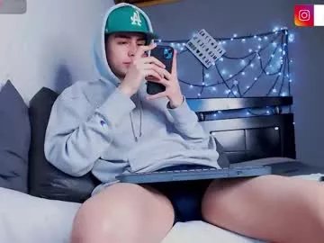 Freechat ryannhill_ on Chaturbate