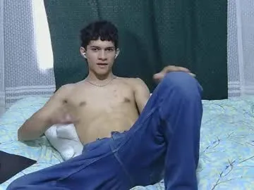 samuel_hills_ii on Chaturbate