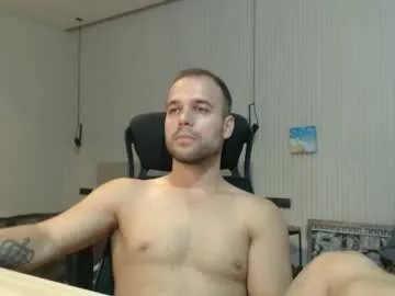 Freechat sandro_best on Chaturbate