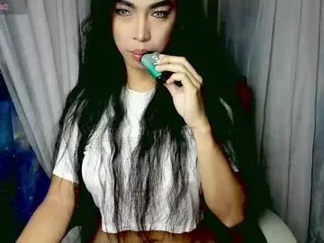 Freechat sexylongcockbunny on Chaturbate