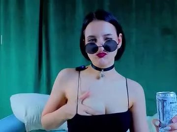 Freechat sheenagear on Chaturbate