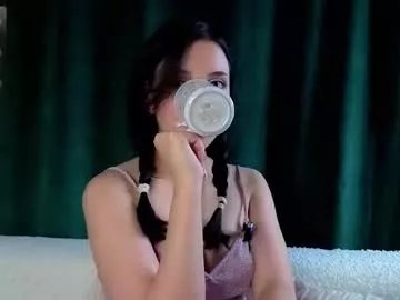 Freechat sheenagear on Chaturbate