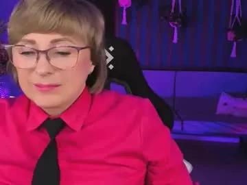 Private sugarvi on Chaturbate