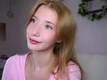 Freechat sunnmoonn on Chaturbate