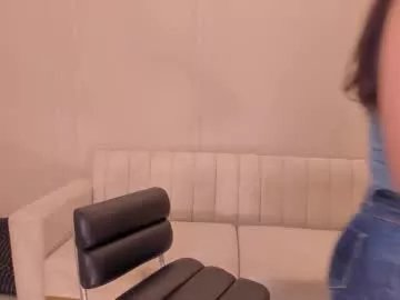 sunnyrivers_ on Chaturbate 