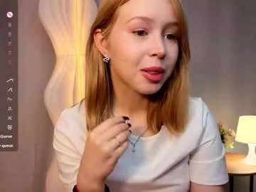 Freechat susanneguitian on Chaturbate