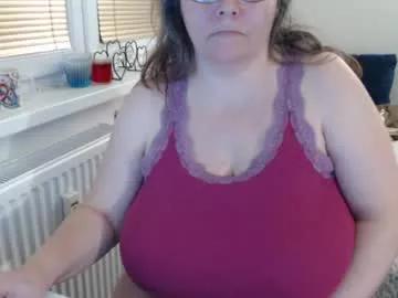 sweetboobs85h on Chaturbate 