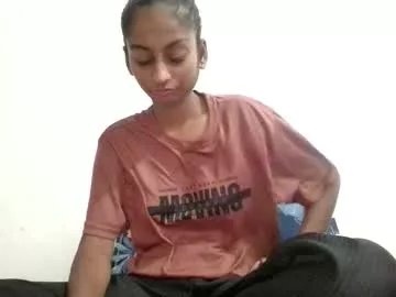 Freechat the_right_girl on Chaturbate