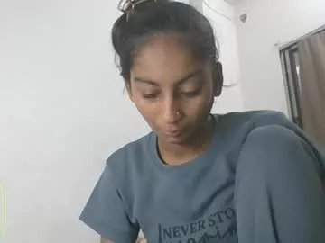Freechat the_right_girl on Chaturbate