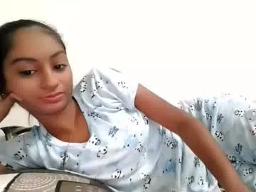 Freechat the_right_girl on Chaturbate