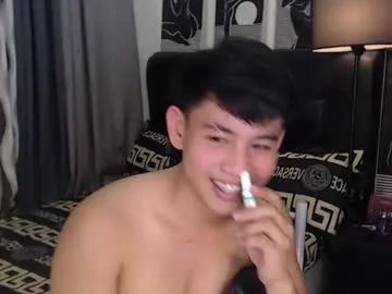 Freechat xcigbatecum on Chaturbate