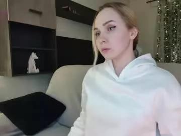 Freechat xxxhoneyxx on Chaturbate