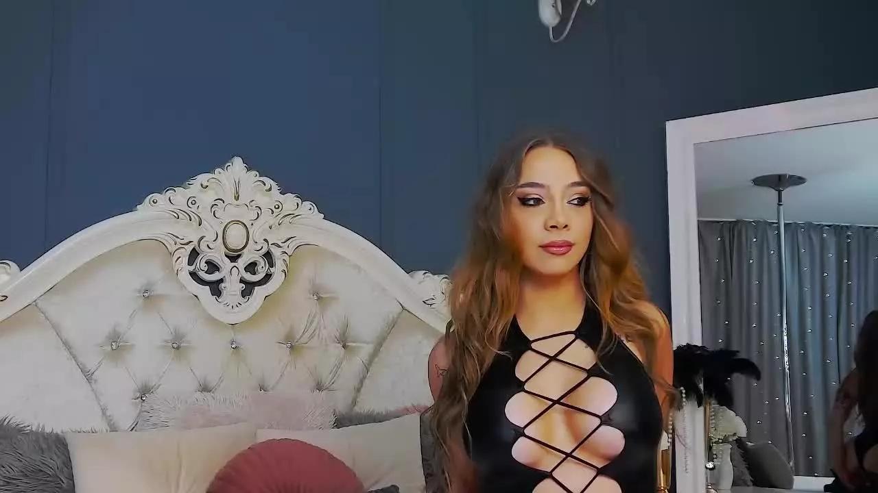 ChloeKeller on Streamray 