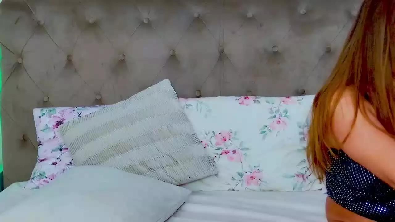 IsabellaEva on Streamray 